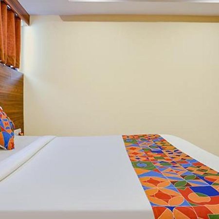 فندق مومبايفي  Fabexpress Royal Park I المظهر الخارجي الصورة